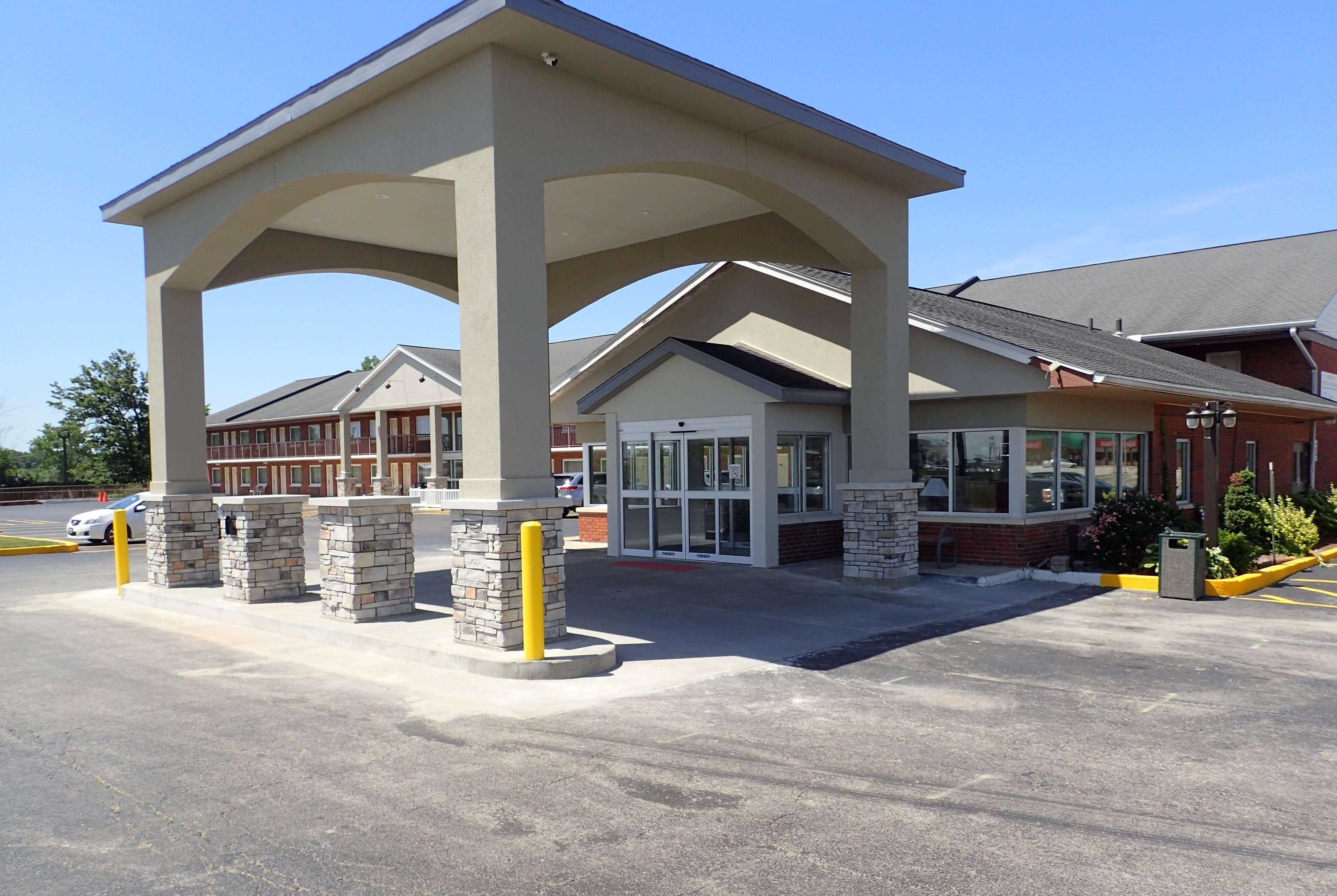 Hotel Baymont By Wyndham Effingham Exterior foto