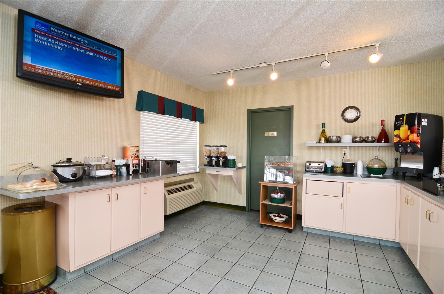 Hotel Baymont By Wyndham Effingham Restaurant foto